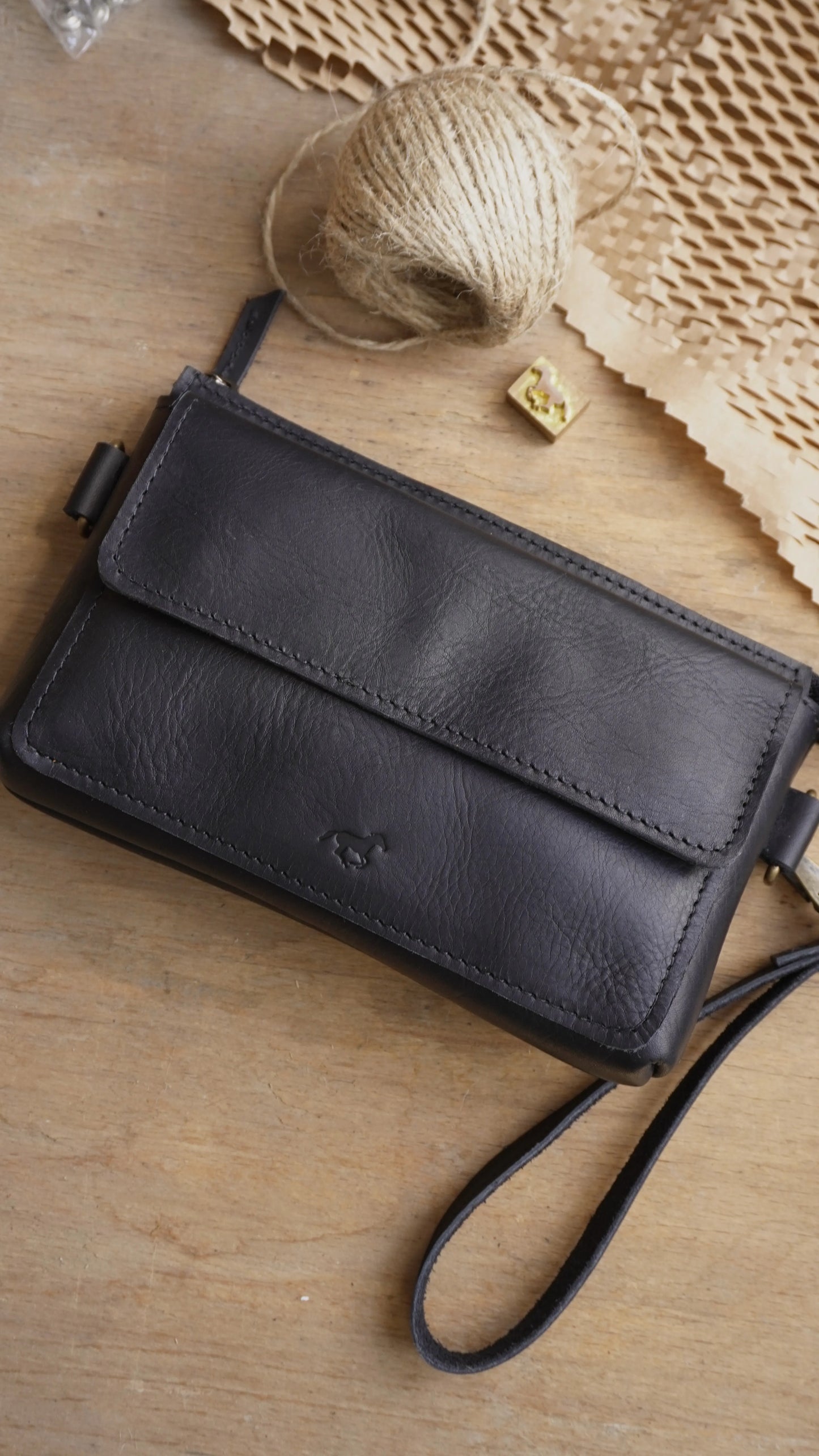 KİSO DERİ EL & OMUZ ÇANTASI