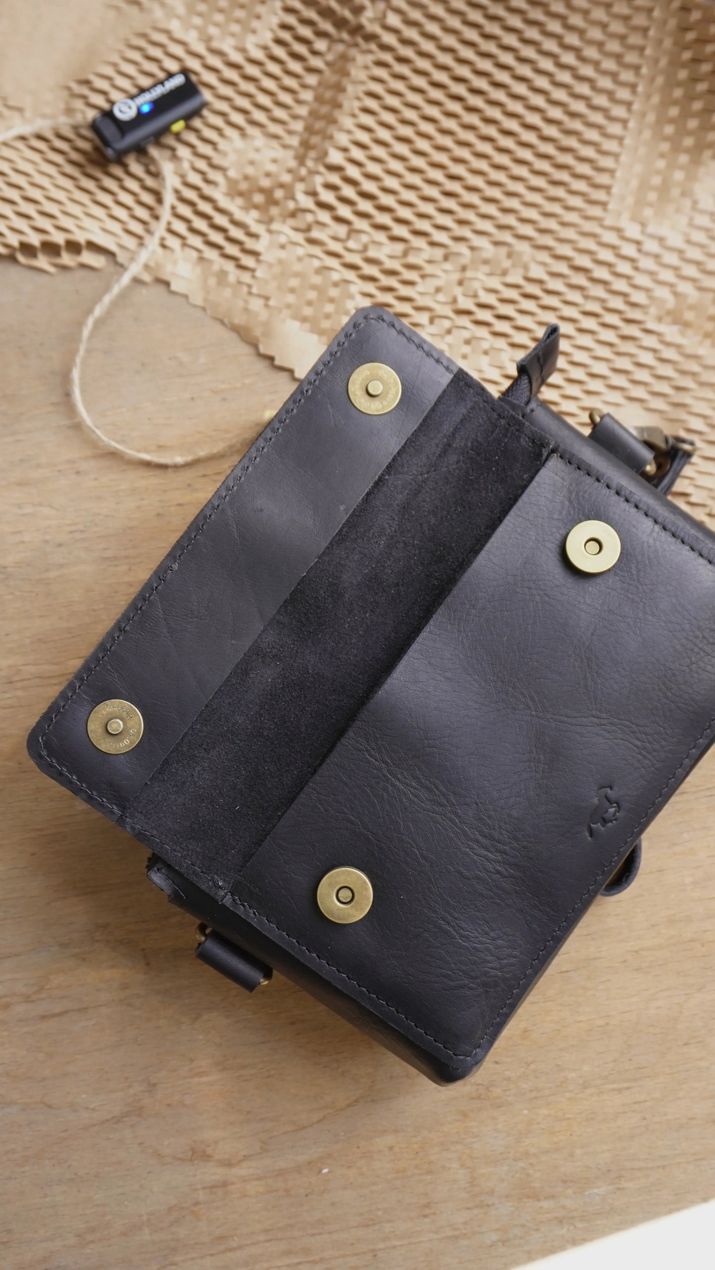 KİSO DERİ EL & OMUZ ÇANTASI